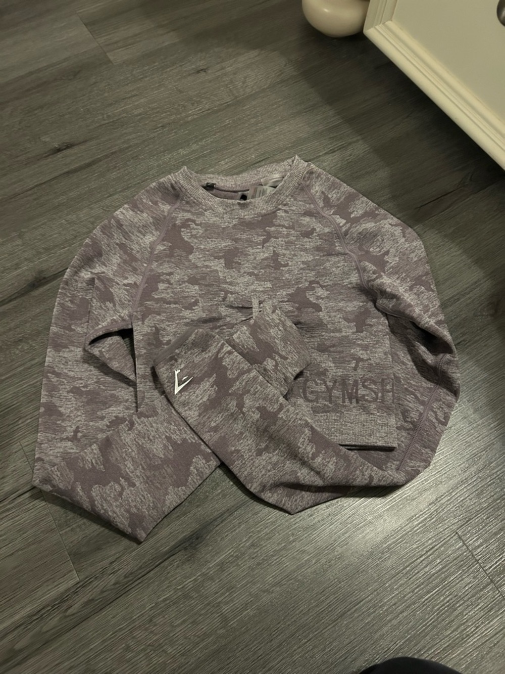 Gymshark Purple Camo Long Sleeve Crop Tee - Picture 6 of 6